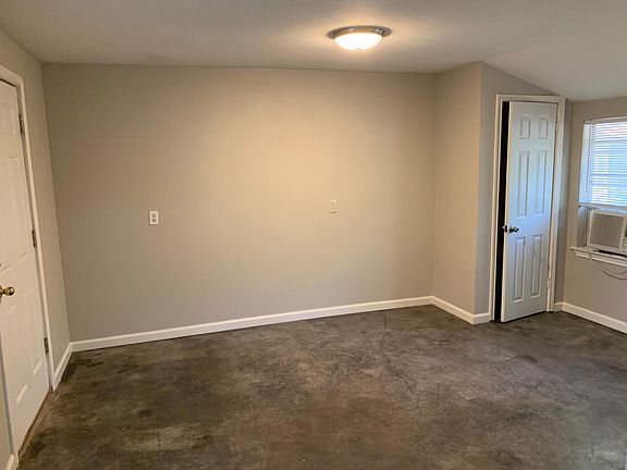 5th image of 713 Juno Ln