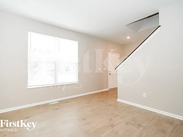 248 Faulkner Dr — Photo 3