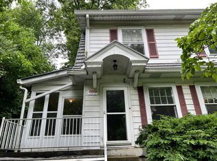2813 Grinstead Dr, Louisville, KY 40206