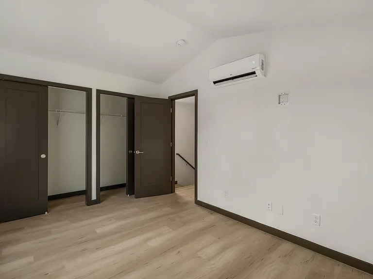 Second large bedroom