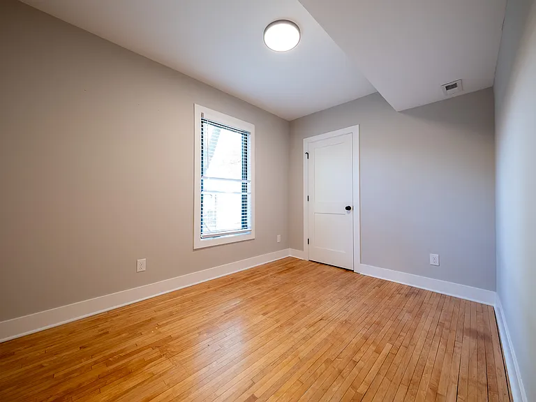 2612 2nd Ave S #4 — Photo 7