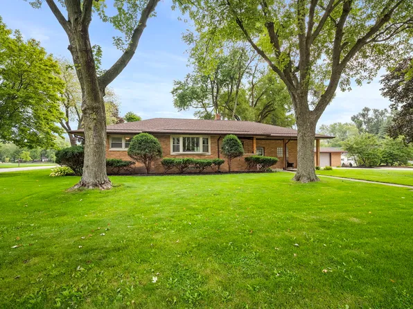 208 N Lincoln St, Elwood, IL 60421