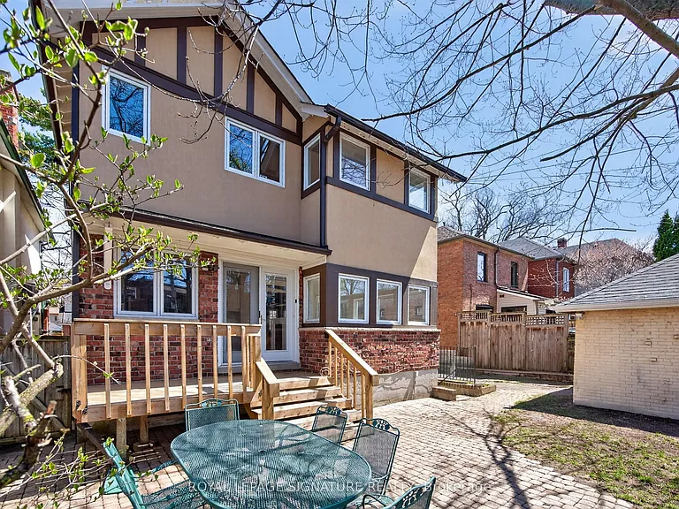 426 Armadale Ave — Photo 48