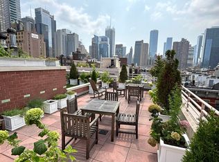393 W 49th St APT 4K, New York, NY 10019