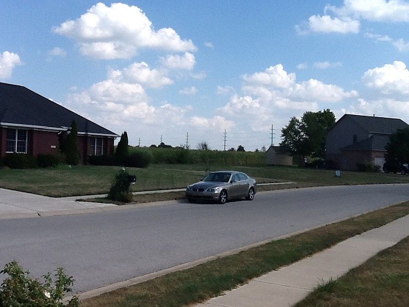 Houses adjacent to lot 133
Left is north and right is south