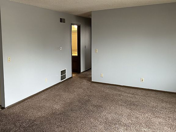 5th image of 3863 Paige Dr APT 5