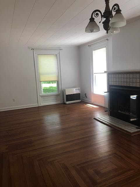 Open space living/dining room