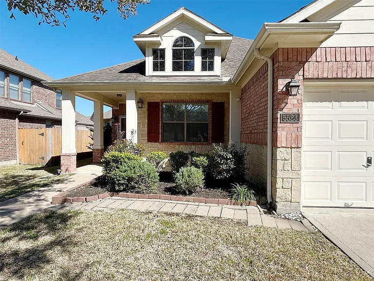 5523 Baby Blue Ln — Photo 3