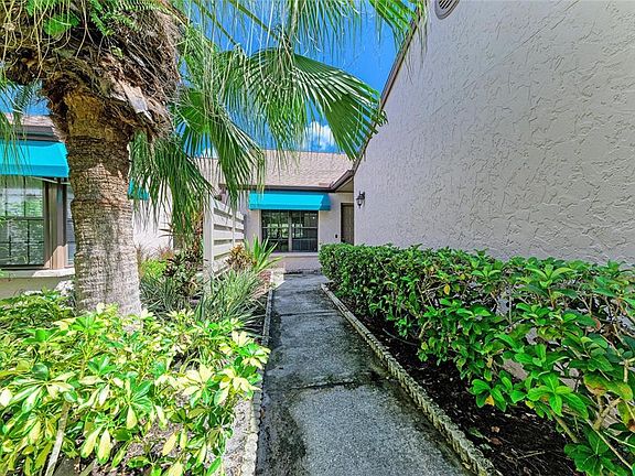 2nd image of 6085 CLUBSIDE DRIVE
