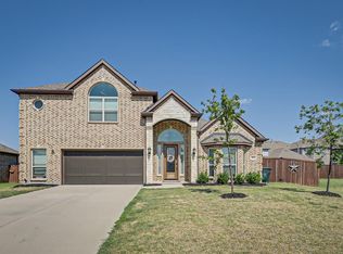 1008 Hummingbird Ct, Forney, TX 75126