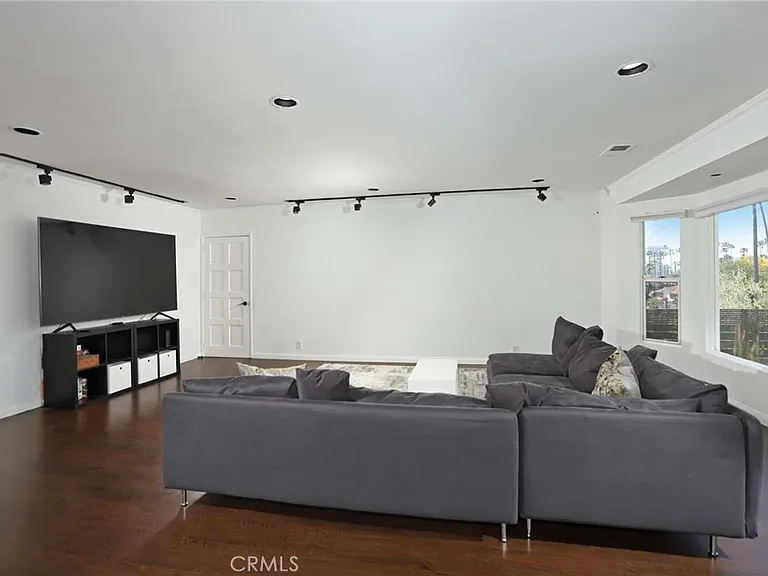 1412 N Louise St — Photo 10