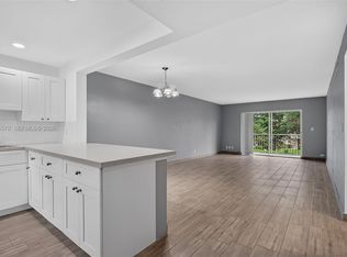 Foxwood Hollow, Coral Springs, FL 33065