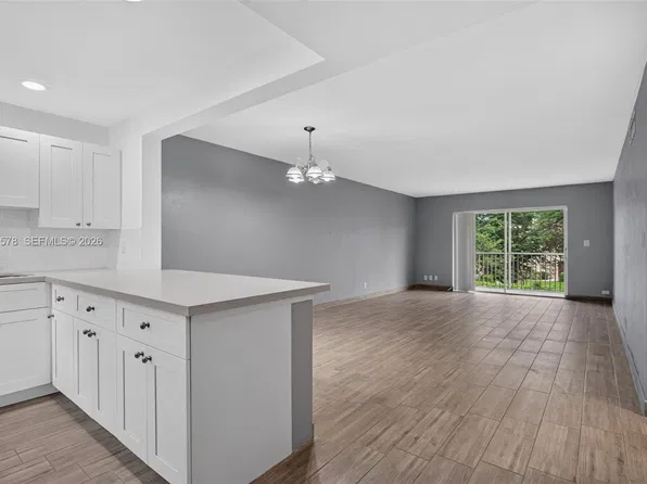 2980 Riverside Dr APT 227-3, Coral Springs, FL 33065