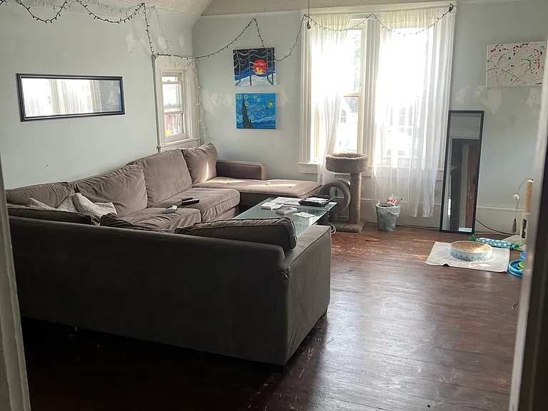 129 Walnut St #3 — Photo 1