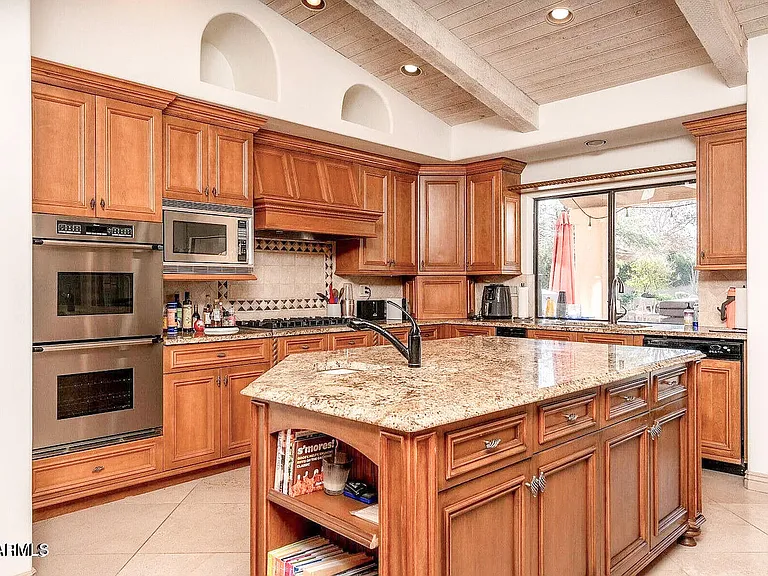 5803 E Via Del Cielo — Photo 10