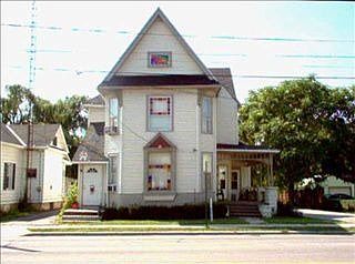 1st image of 836 S Blanchard St