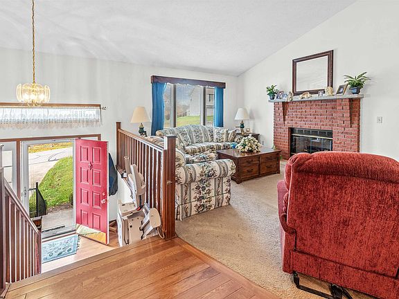 5th image of 1088 Brookings Dr