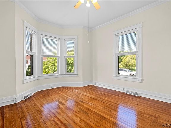 4th image of 102 Moseley St