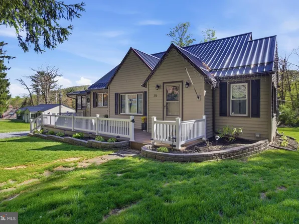 330 Flat Rock Rd, Port Matilda, PA 16870