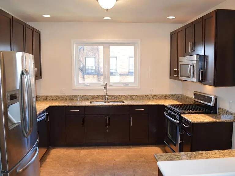 1503 Federal St — Photo 8