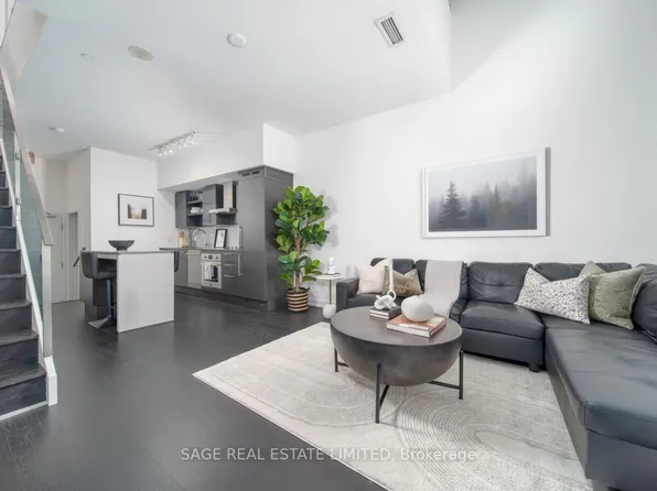 1030 King St W #118, Toronto, ON M6K 0B4