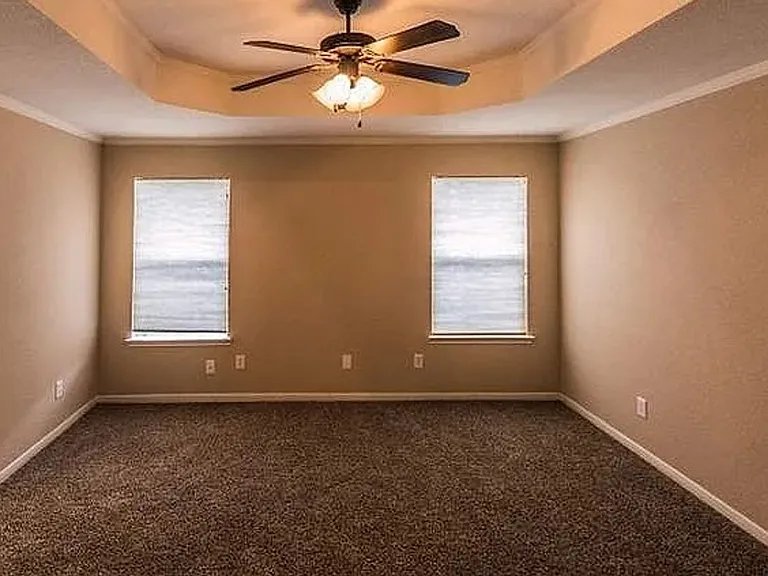 3705 Salt Fork Dr — Photo 7