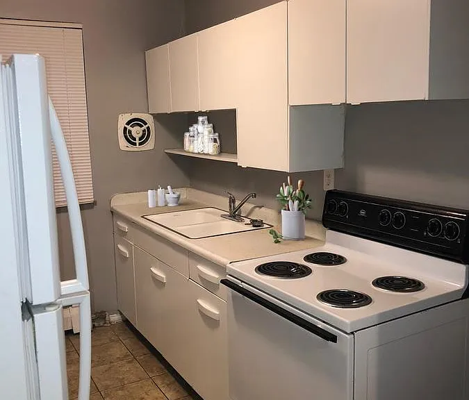 4852 Yarmouth Pl #4 — Photo 14