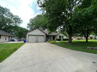 2900 Keith Allen Dr, Sedalia, MO 65301