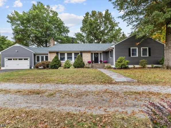 14 Felmley Rd, Tewksbury Twp., NJ 08889