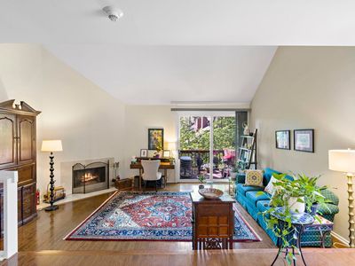 416 Egret Ln, Secaucus, NJ, 07094