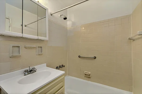 Sold by Fillmore | media 1