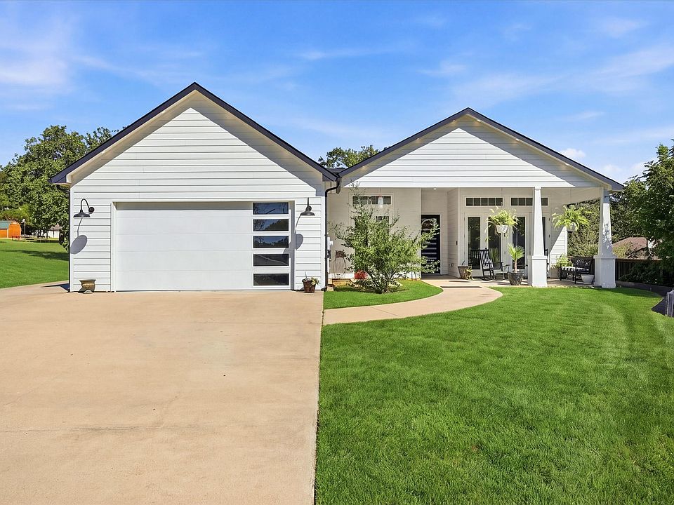 1st image of 109 Bowie Dr