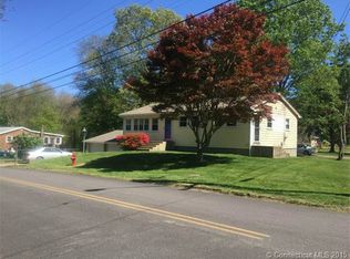 111 Pawcatuck Ave, Pawcatuck, CT 06379