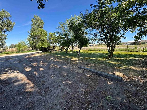 3rd image of 7002 W Highway 52