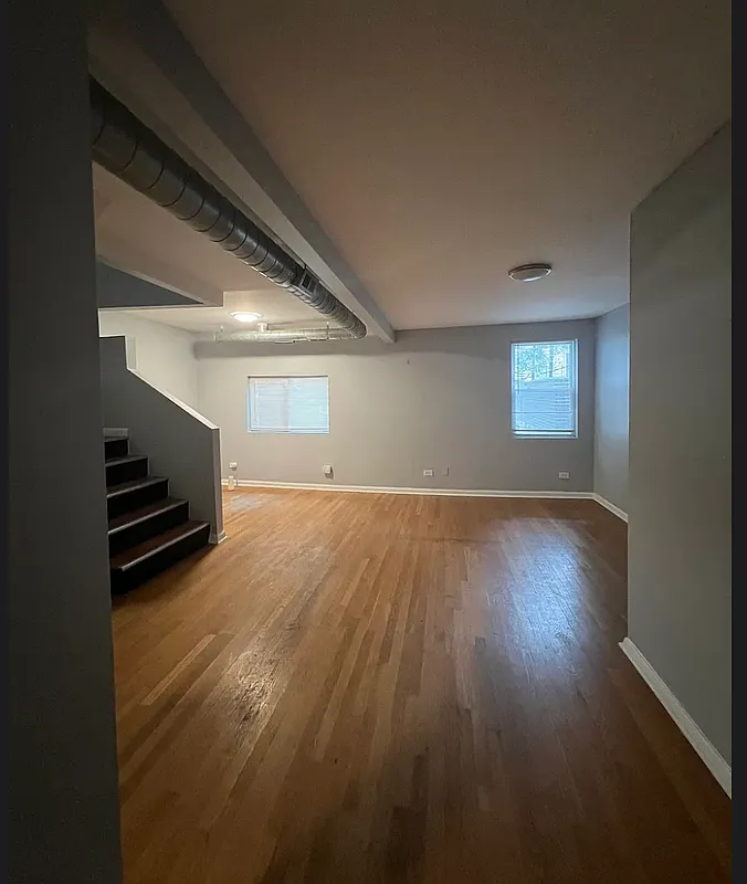 1241 N Ashland Ave — Photo 1