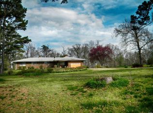 8214 County Road 563, Winona, MO 65588