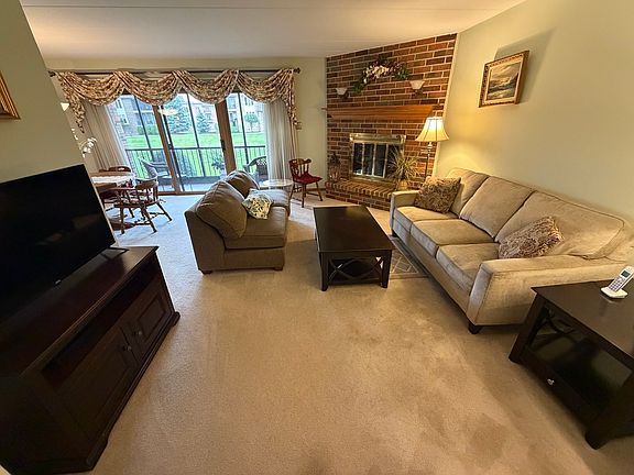 2nd image of 15715 Deerfield Ct Unit 1N