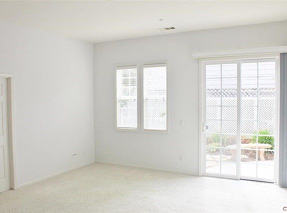 5th image of 2278 Emerald Cir