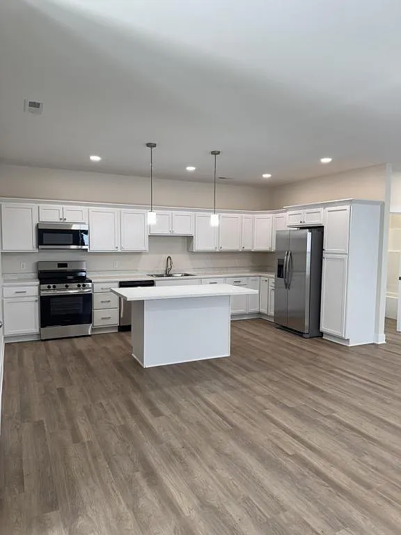 1106 Emerald Cove Drive, Clear Lake, IA 50428 — Photo 2