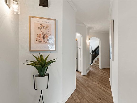 2nd image of 46360 Valleyview Rd #38