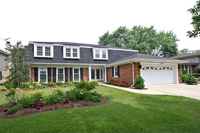 1206 E Crabtree Dr photo 1