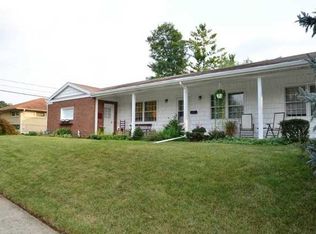 1215 Redbud Ln, Springfield, OH 45504