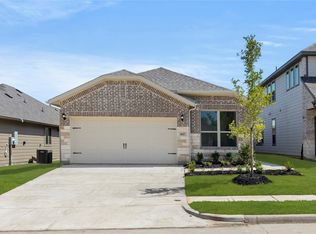 1617 Meadow Crest Dr, Aubrey, TX 76227