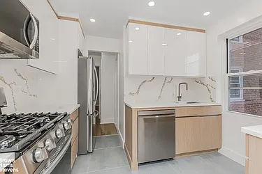 100 Park Terrace West