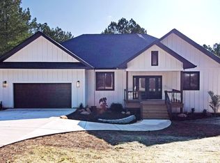 225 Sweetwater Ln, Blairsville, GA 30512
