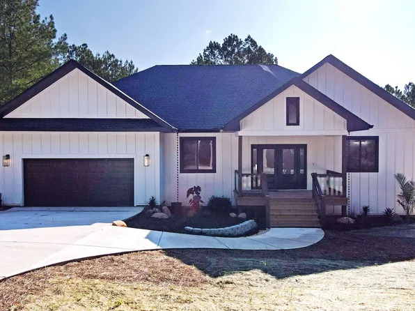 225 Sweetwater Ln, Blairsville, GA 30512
