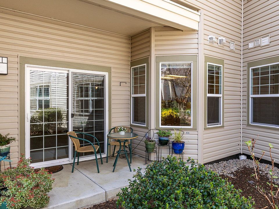 2nd image of 956 Golden Aspen Pl