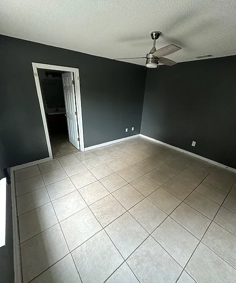 4660 Dove Way — Photo 16