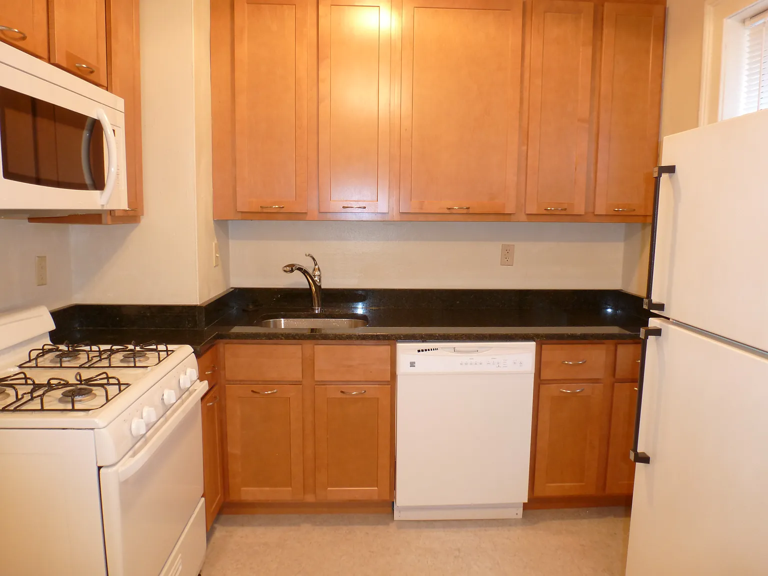 6412 Oakland Ave — Photo 4