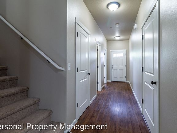 2nd image of 7609 NE 31st Cir